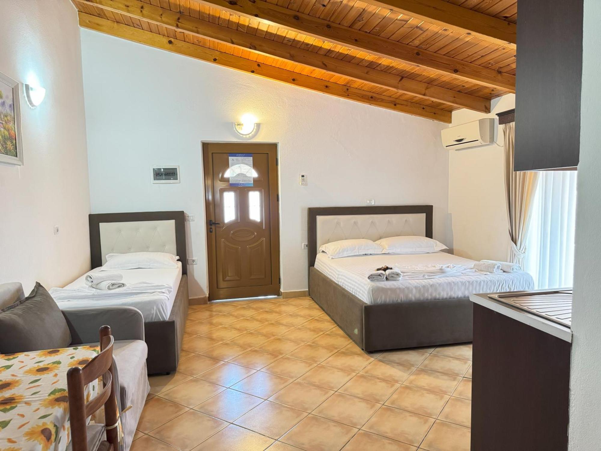 Garden Villa Veli Ксаміл Екстер'єр фото